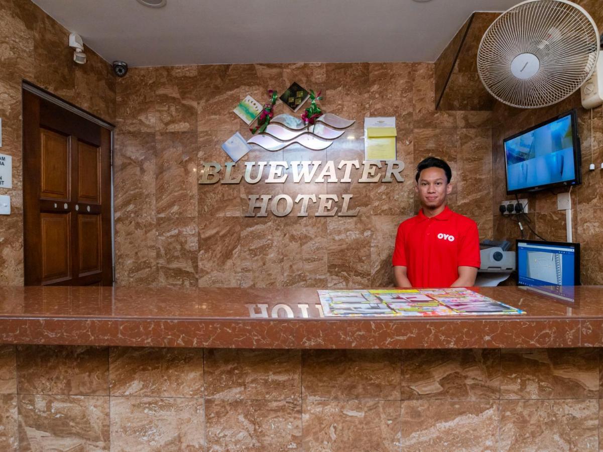 Oyo 44095 Bluewater Hotel Mersing Bagian luar foto
